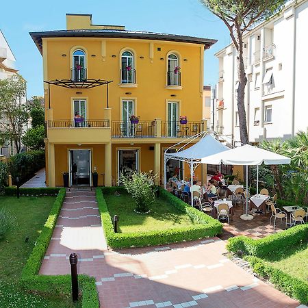 Hotel Alibi Rimini Esterno foto