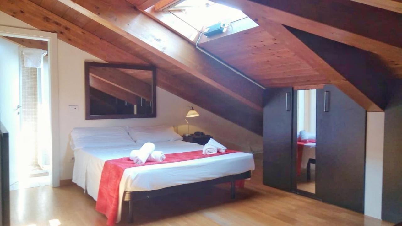 Hotel Alibi Rimini Esterno foto