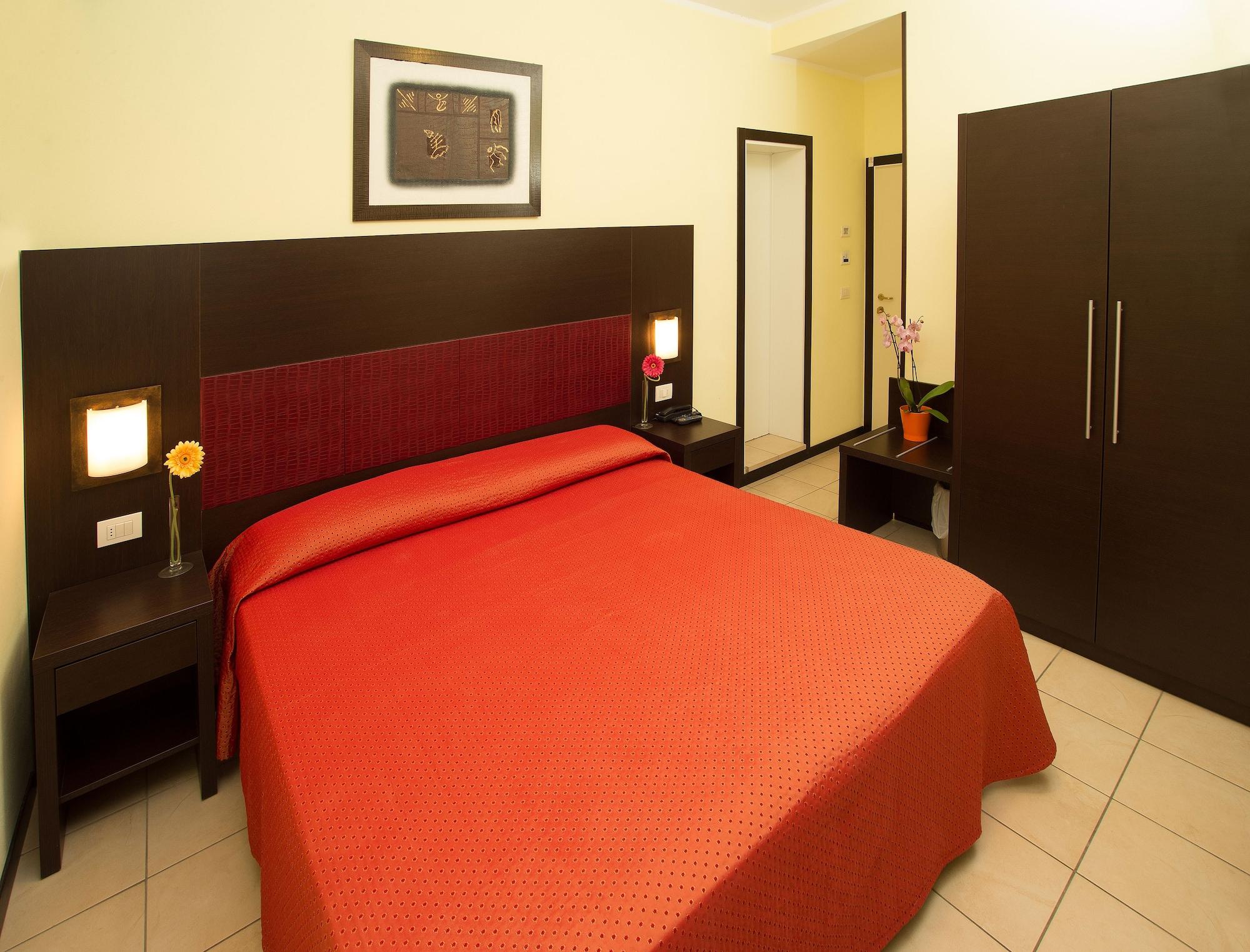 Hotel Alibi Rimini Esterno foto