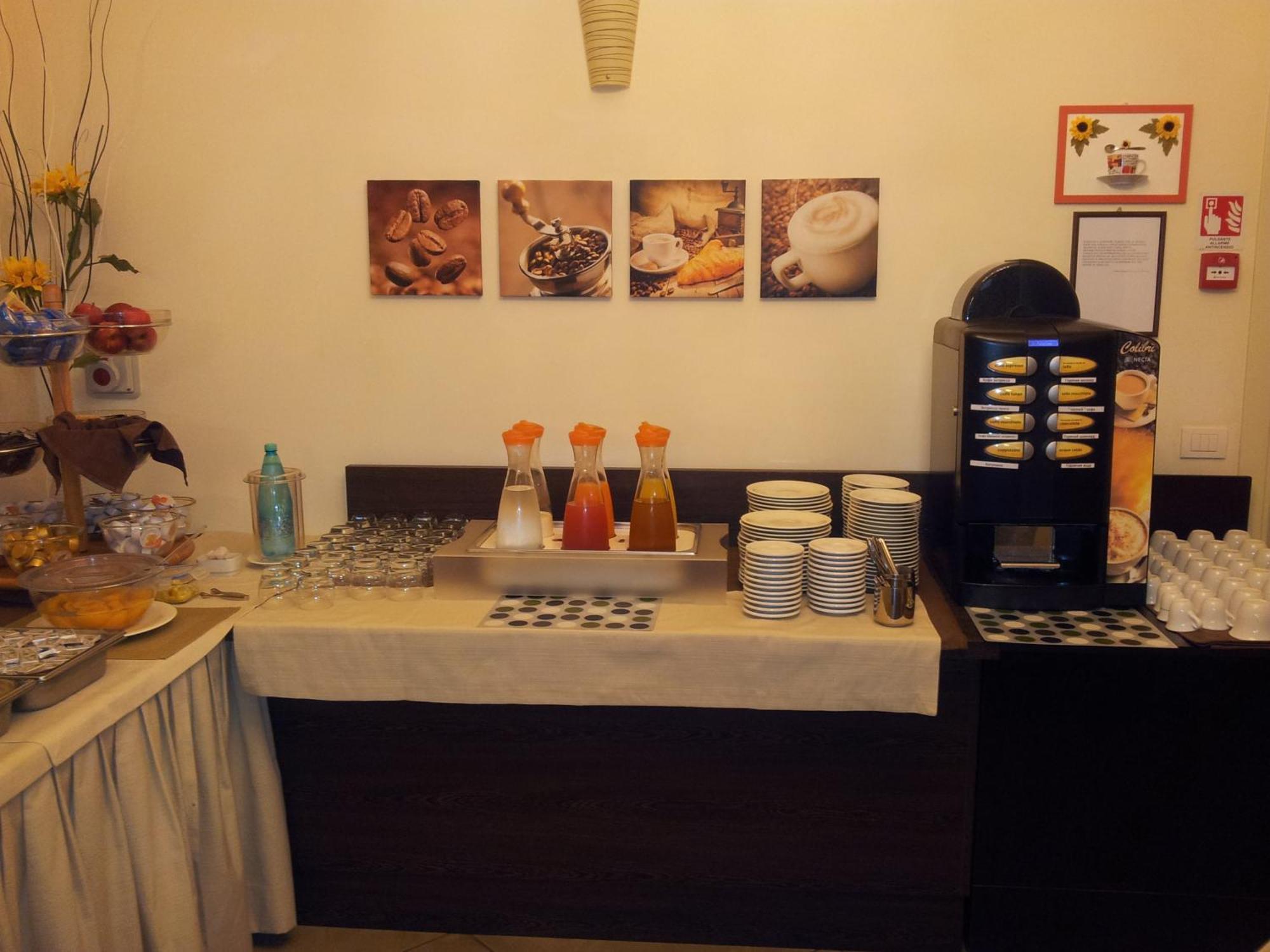 Hotel Alibi Rimini Esterno foto