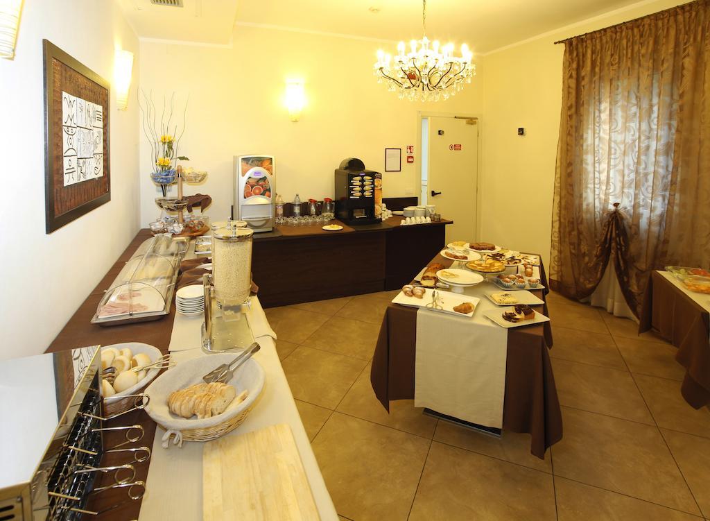 Hotel Alibi Rimini Esterno foto