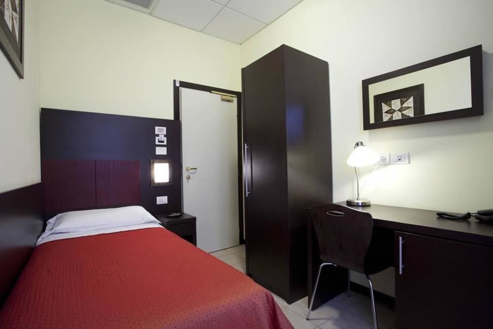 Hotel Alibi Rimini Esterno foto